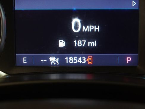 Used 2023 Chevrolet Equinox RS w/ RS Leather Package image 5