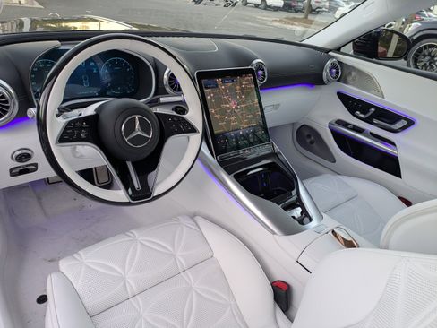 New 2026 Mercedes-Benz Maybach SL 680 image 2