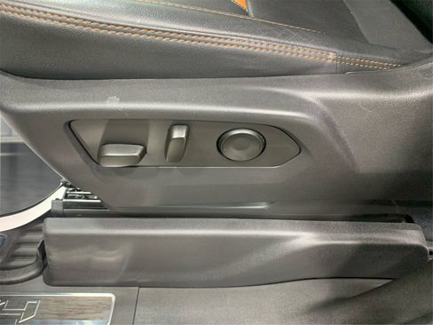 Used 2023 GMC Sierra 1500 AT4 w/ AT4 Premium Package image 17