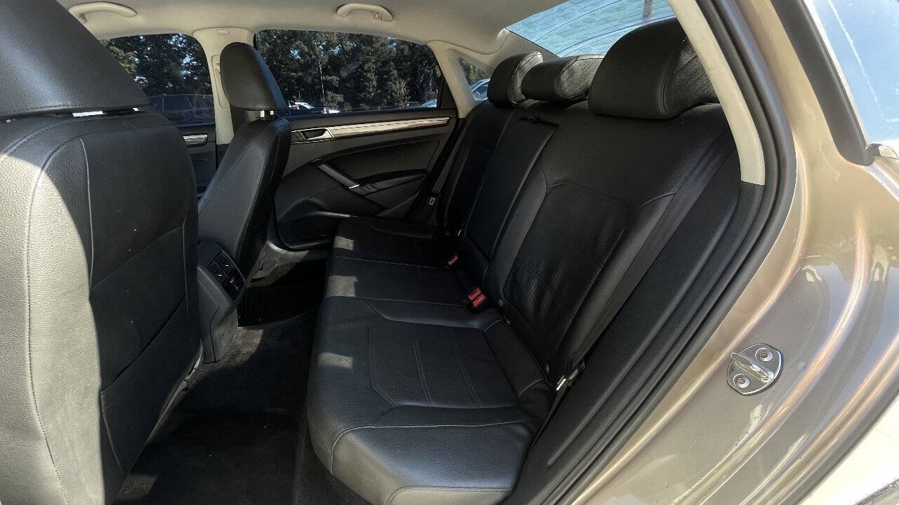 Used 2016 Volkswagen Passat 1.8T SE FWD image 19
