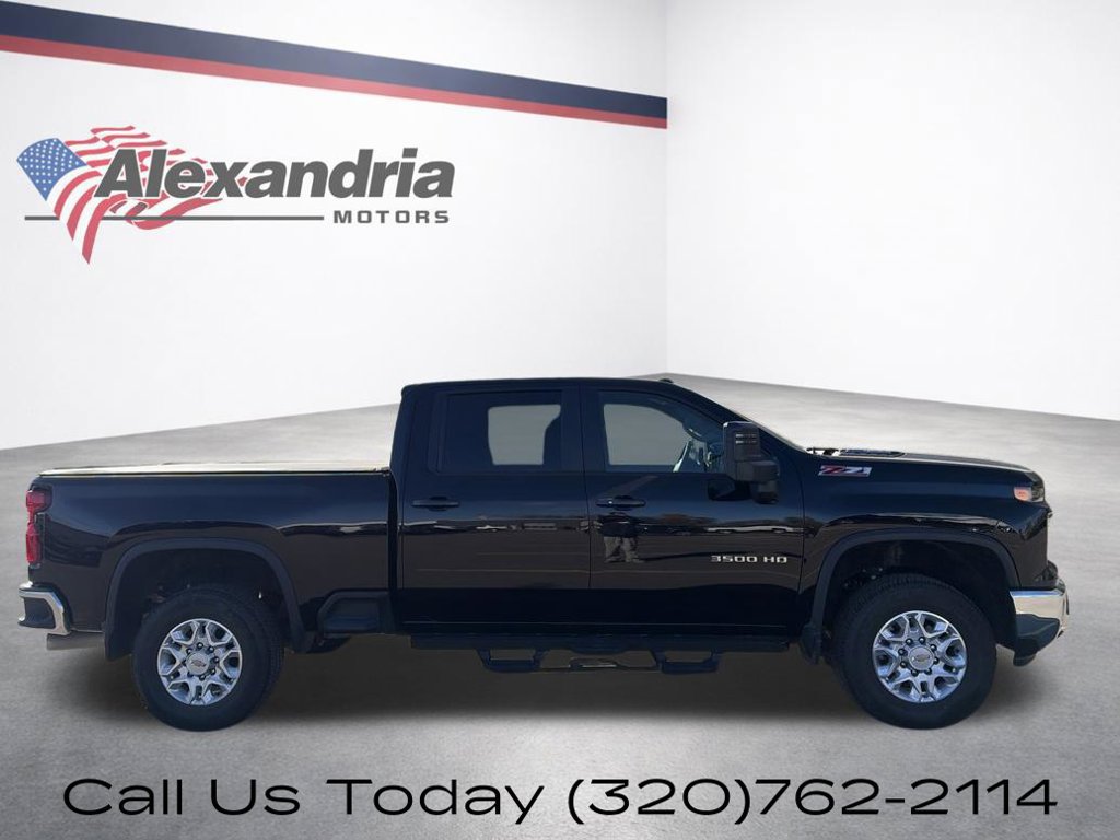 Used 2025 Chevrolet Silverado 3500 LT AWD/4WD image 5