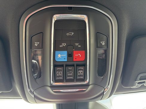 Used 2024 Jeep Grand Cherokee Limited 4xe image 23