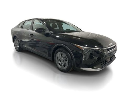 New 2026 Kia K4 FWD image 2