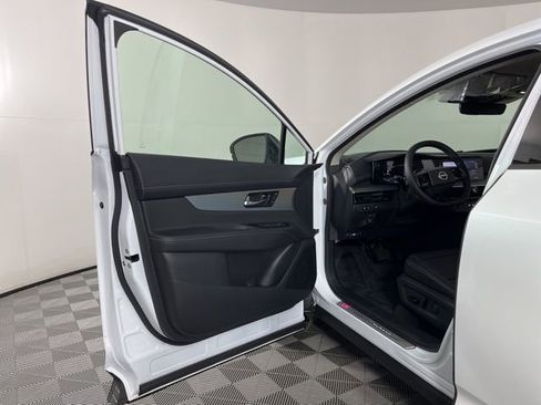 New 2026 Nissan Murano Platinum AWD/4WD image 17