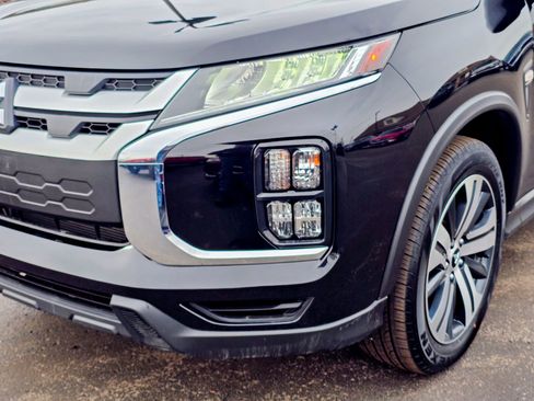 Used 2024 Mitsubishi Outlander Sport LE image 5