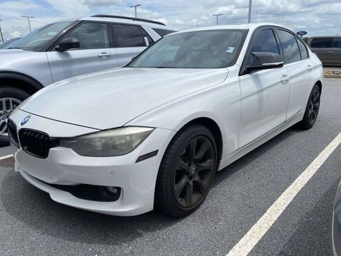 Used 2015 BMW 320i Sedan RWD image 3