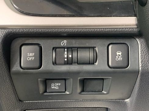 Used 2017 Subaru Crosstrek 2.0i Limited AWD/4WD image 17