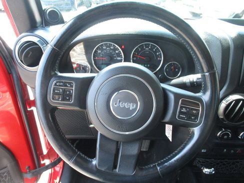 Used 2012 Jeep Wrangler Sport w/ Connectivity Group image 9