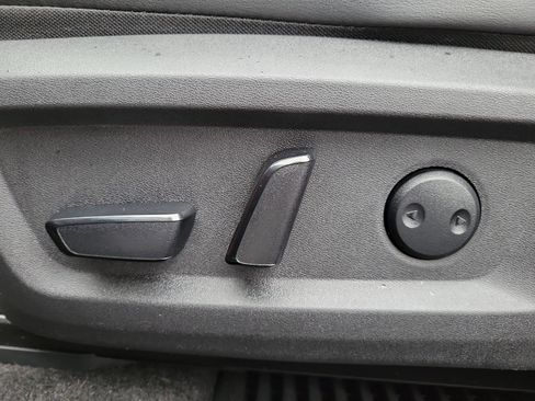 Used 2023 Nissan Rogue Platinum w/ Platinum Premium Package image 20