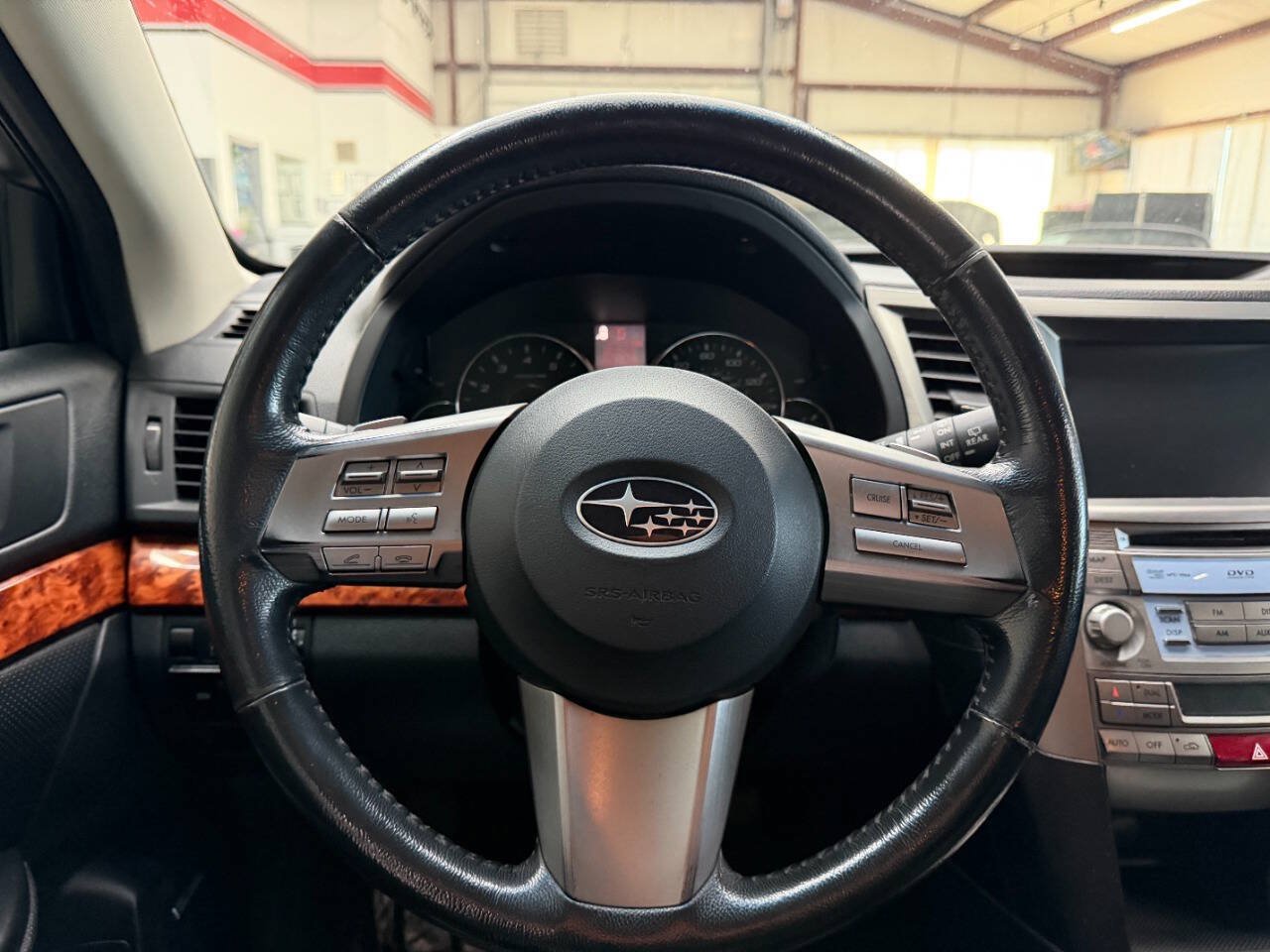 Used 2011 Subaru Outback 3.6R Limited AWD/4WD image 22