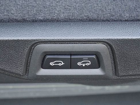 Used 2026 BMW X7 xDrive40i image 41