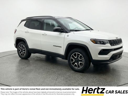 Used 2025 Jeep Compass Trailhawk w/ Trailer Tow Group image 1