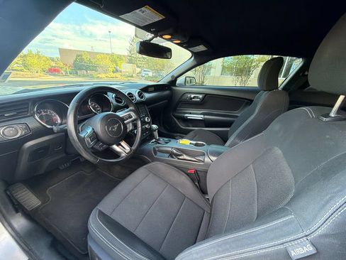Used 2016 Ford Mustang Coupe w/ Equipment Group 051A RWD image 19