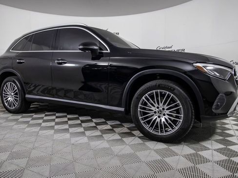 Used 2024 Mercedes-Benz GLC 300 4MATIC image 3
