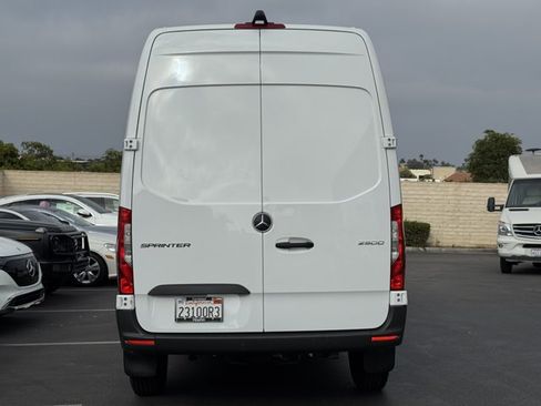 Used 2023 Mercedes-Benz Sprinter 2500 image 12