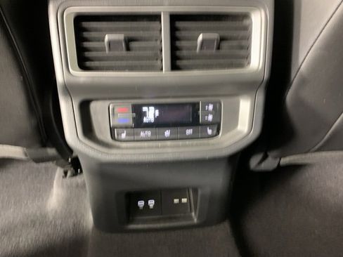 Used 2024 Volkswagen Atlas SEL Premium R-Line image 36