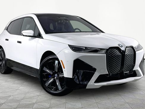 Certified 2024 BMW iX xDrive50 w/ Sport Package AWD/4WD image 4