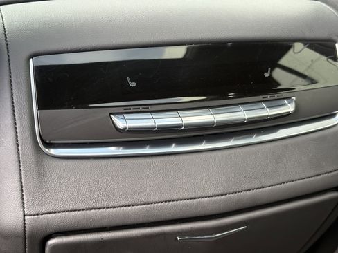 Certified 2023 Cadillac Escalade Premium Luxury w/ Performance Package AWD/4WD image 15