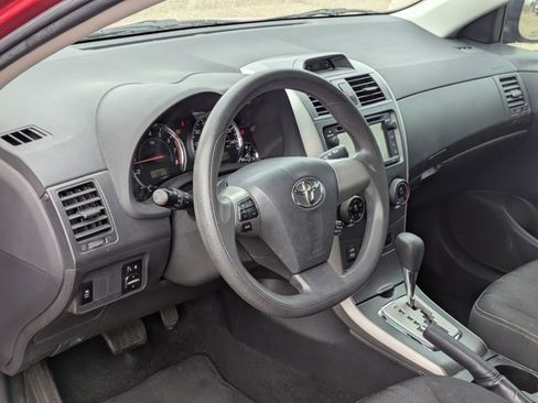 Used 2013 Toyota Corolla S image 10