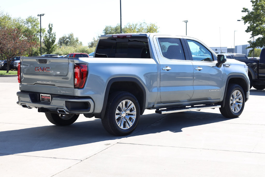 Used 2023 GMC Sierra 1500 Denali w/ Technology Package AWD/4WD image 6