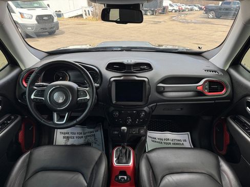 Used 2020 Jeep Renegade Trailhawk w/ Premium Leather Group image 21