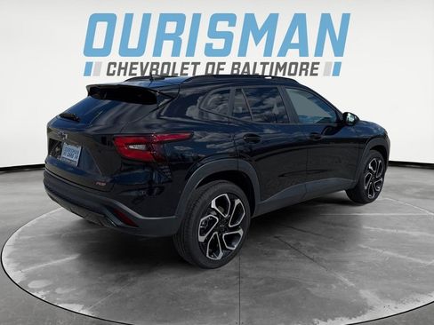 Certified 2025 Chevrolet Trax RS w/ Sunroof Package FWD image 7