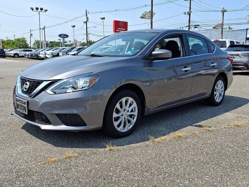 Used 2018 Nissan Sentra SV FWD image 3