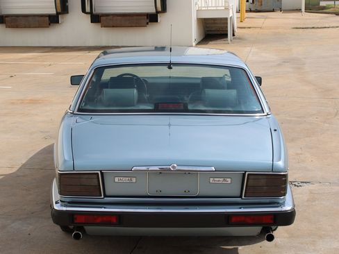Used 1990 Jaguar XJ Vanden Plas RWD image 34