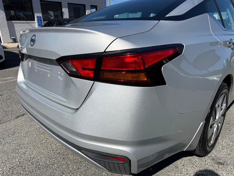 Used 2020 Nissan Altima 2.5 S FWD image 23
