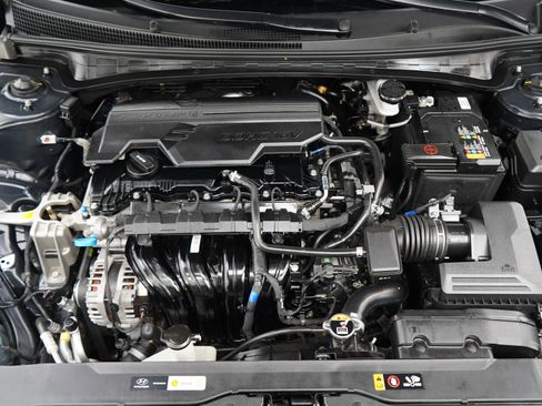 Used 2025 Hyundai Elantra SEL FWD image 27