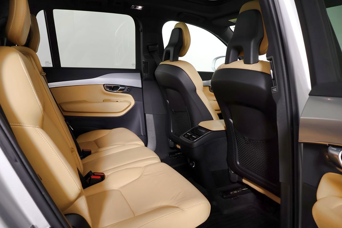 Used 2018 Volvo XC90 T5 Momentum w/ Convenience Package AWD/4WD image 55