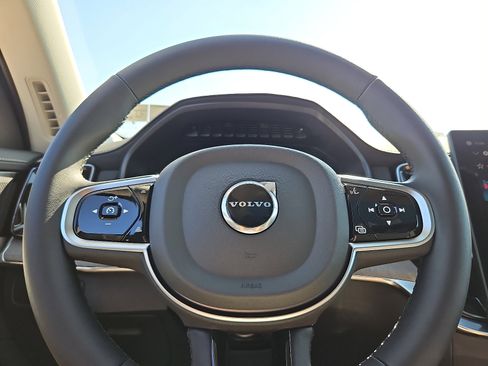 New 2026 Volvo XC90 B6 Ultra w/ Protection Package Premier AWD/4WD image 17