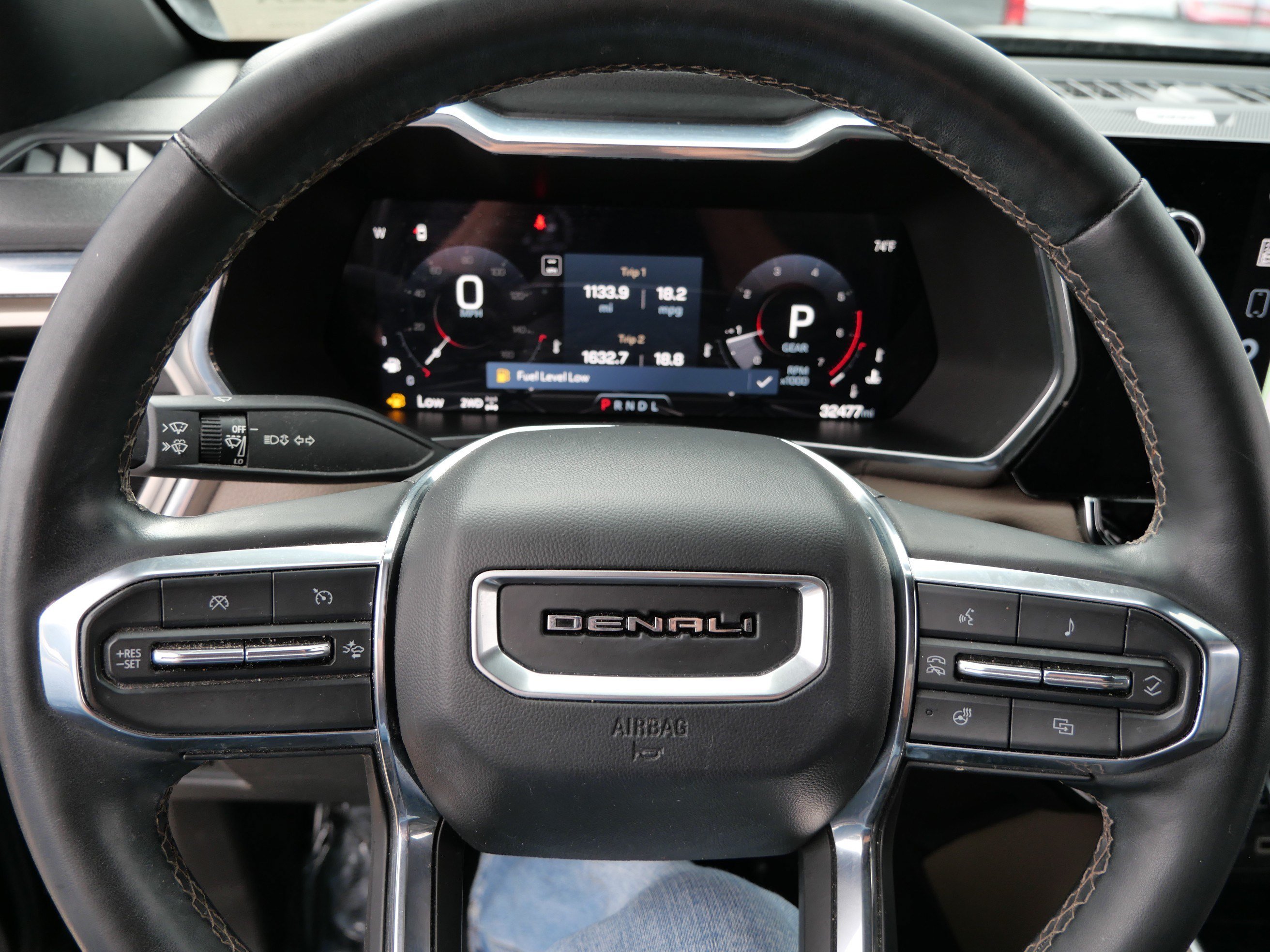 Used 2023 GMC Canyon Denali AWD/4WD image 25