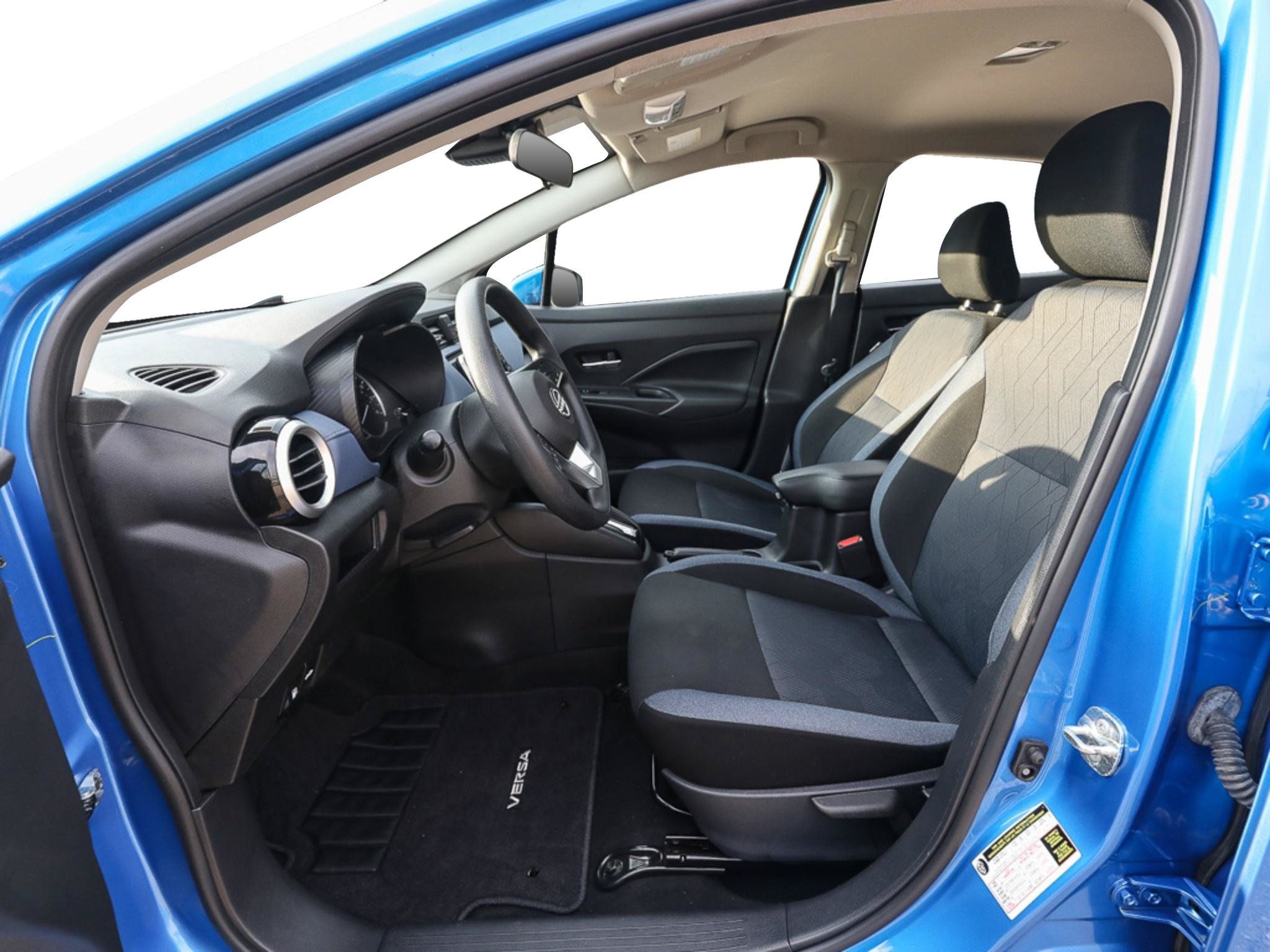 Used 2023 Nissan Versa SV FWD image 12