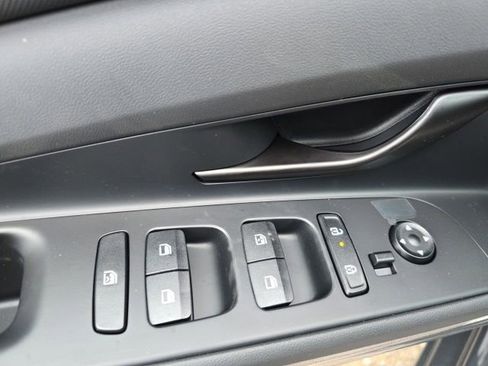 New 2026 Hyundai Elantra Sport FWD image 7