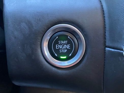 Used 2023 GMC Yukon Denali Ultimate image 51