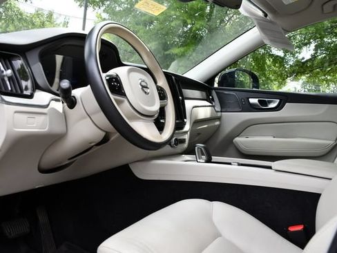 Certified 2024 Volvo XC60 B5 Plus w/ Climate Package AWD/4WD image 11