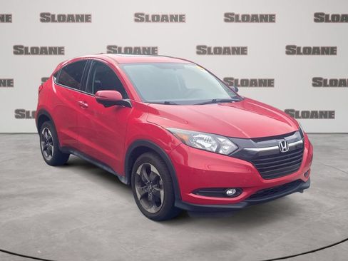 Used 2018 Honda HR-V EX image 2