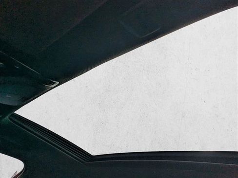 Used 2018 BMW M550i xDrive image 8