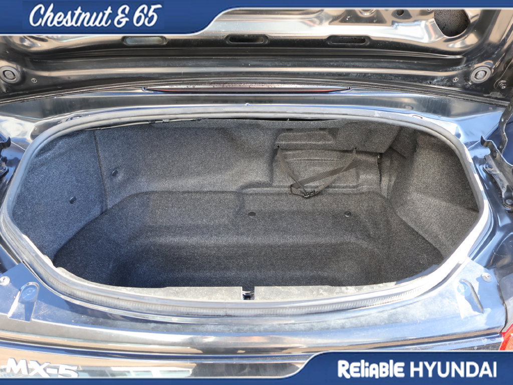 Used 2023 MAZDA MX-5 Miata Sport RWD image 11