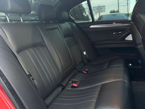 Used 2015 BMW M5 RWD image 21