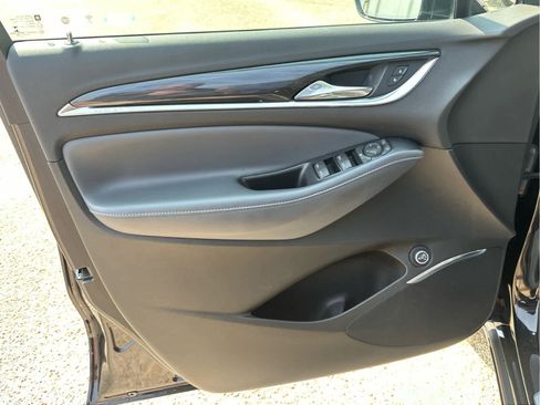 Used 2022 Buick Enclave Essence w/ Experience Buick Package image 24