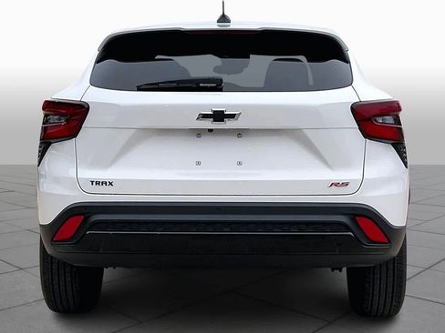 Certified 2025 Chevrolet Trax RS w/ Driver Confidence Package image 7