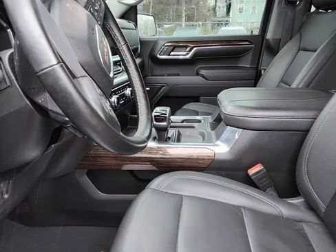 Used 2024 GMC Sierra 1500 Elevation w/ Elevation Premium Package image 6