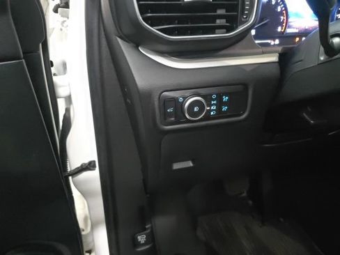 Used 2023 Ford Explorer XLT w/ Equipment Group 202A image 18