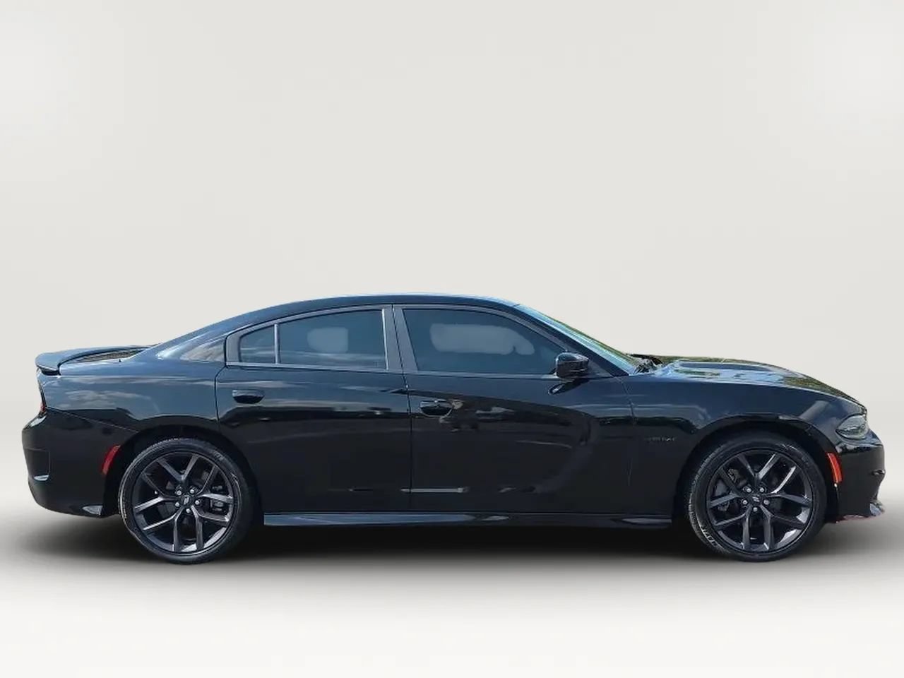 Used 2021 Dodge Charger R/T w/ Plus Group RWD image 9