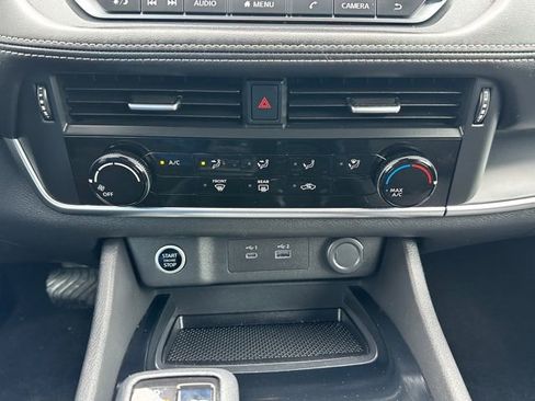 Certified 2021 Nissan Rogue S image 36