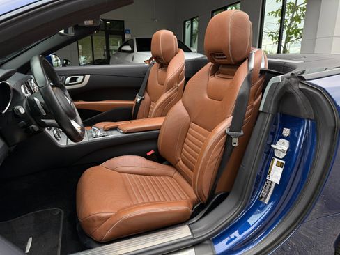 Used 2017 Mercedes-Benz SL 550 image 28