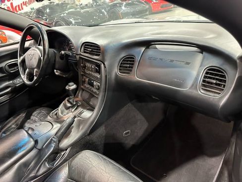 Used 2004 Chevrolet Corvette Coupe Bose CD, Sport Seats, RWD image 10