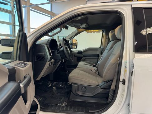 Used 2017 Ford F250 XLT image 11